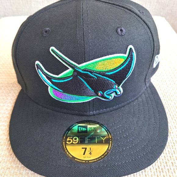 BRAND NEW NEVER WORN TAMPA BAY DEVIL RAYS FITTED HAT NEW ERA SIZE 7 1/4 BLACK
